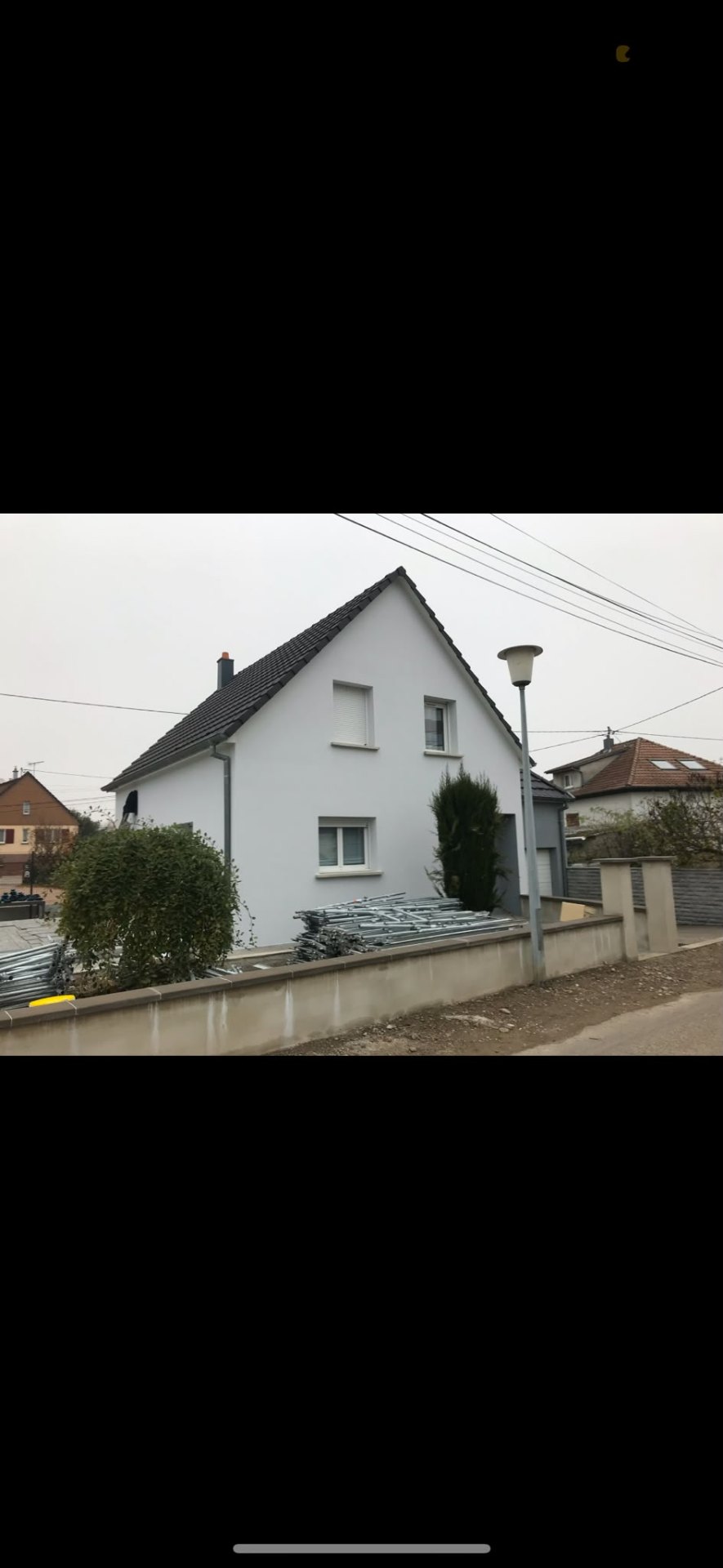Façade repeinte en blanc — après ravalement — chantier FD Rénov façade à Haut-Rhin (Alsace, Haut-Rhin)